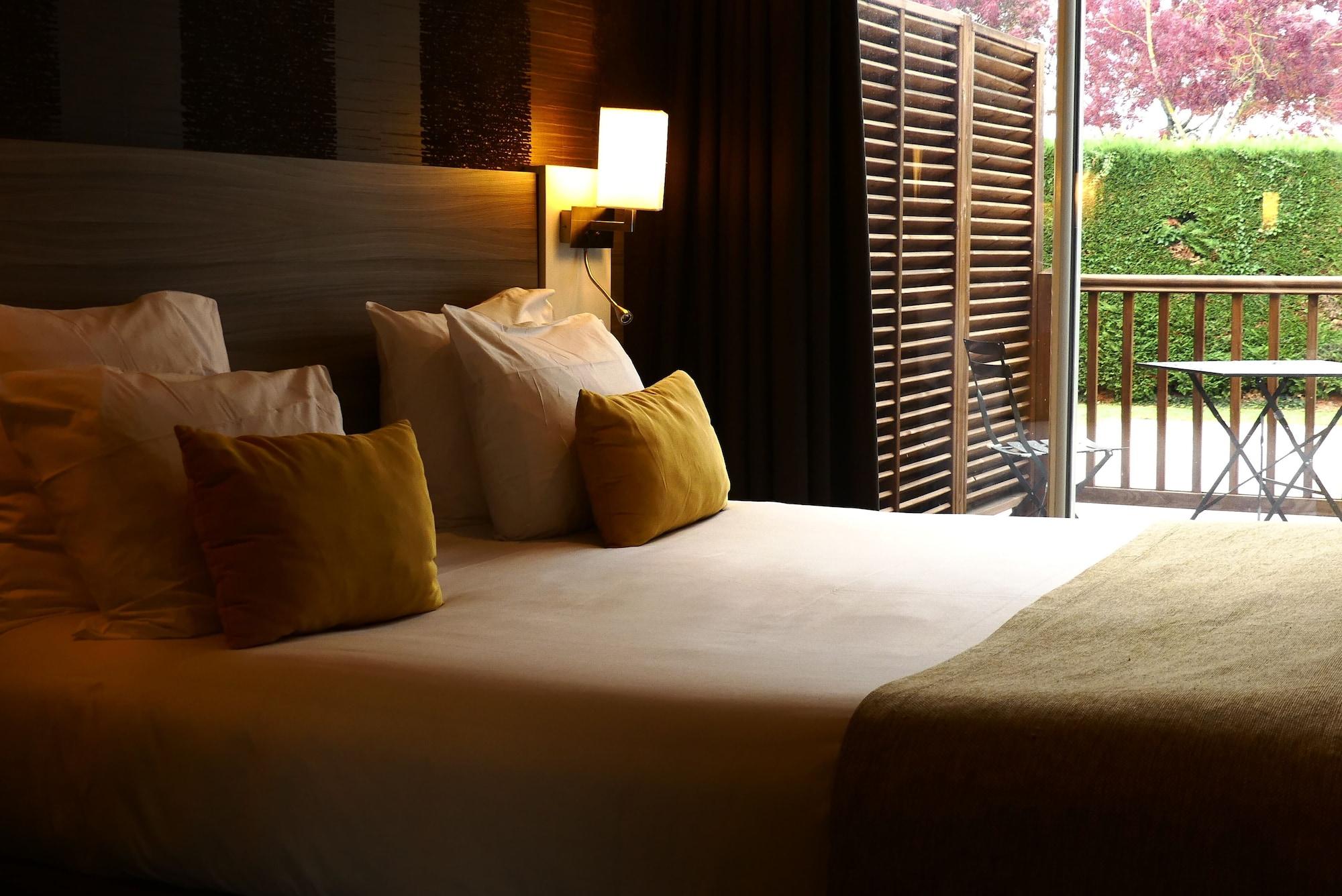 Contact Hotel Le Provencal Bordeaux Lac Exterior photo